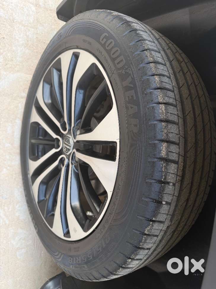Mg Hector Plus Sharp Pro 1.5 Turbo Petrol Cvt 7 Str, 2023, Petrol
