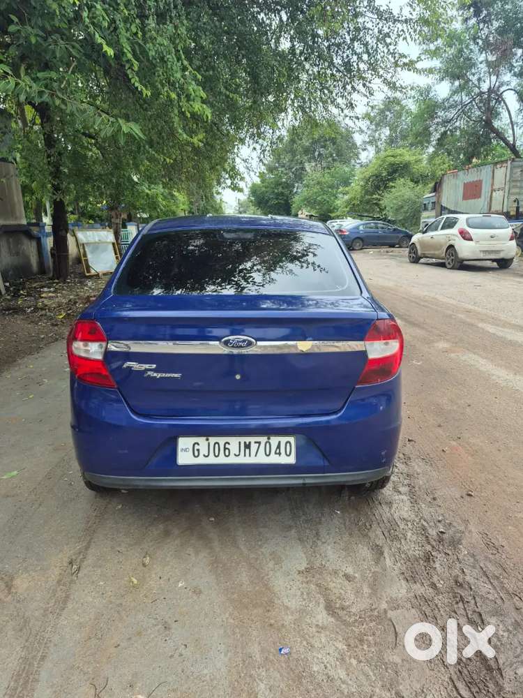Ford Aspire Titanium Blu 2016