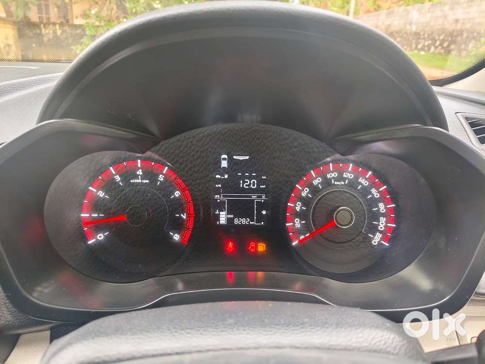 Mahindra Xuv300 W4, 2024, Petrol