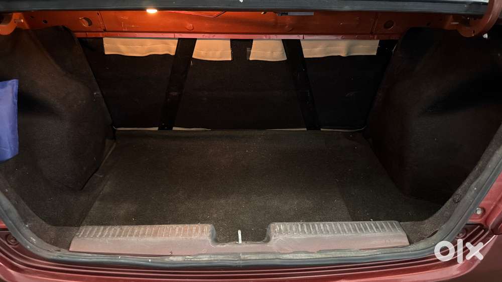 Maruti Suzuki Swift Dzire Zxi + Mt, 2017, Petrol