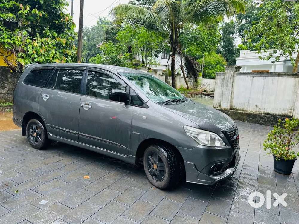 Toyota Innova 2012 Diesel 168000 Km Driven