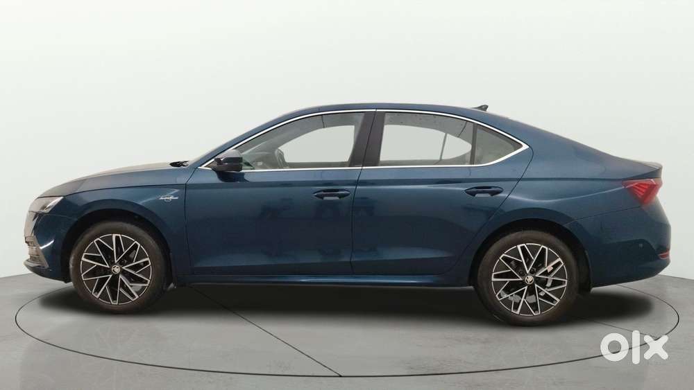 Skoda Octavia 2.0 L K Tsi At, 2023, Petrol