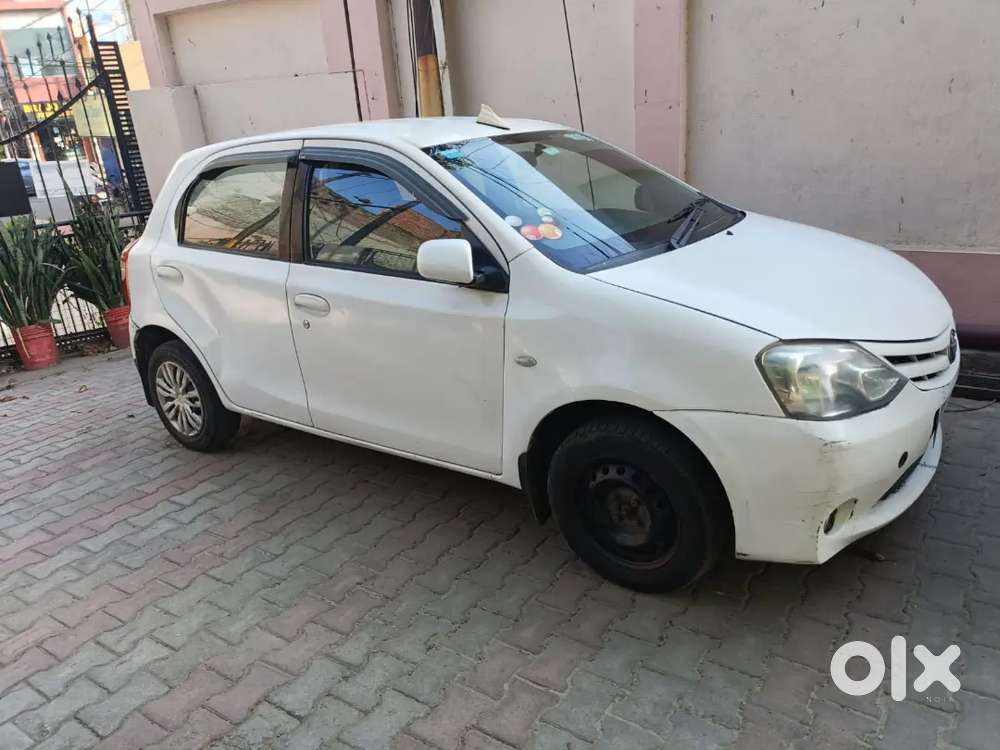Toyota Etios Liva 2012