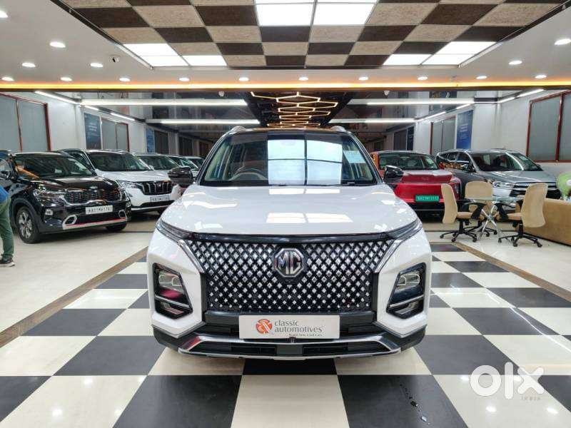 Mg Hector Plus Sharp Pro 1.5 Turbo Petrol Cvt 7 Str, 2023, Petrol