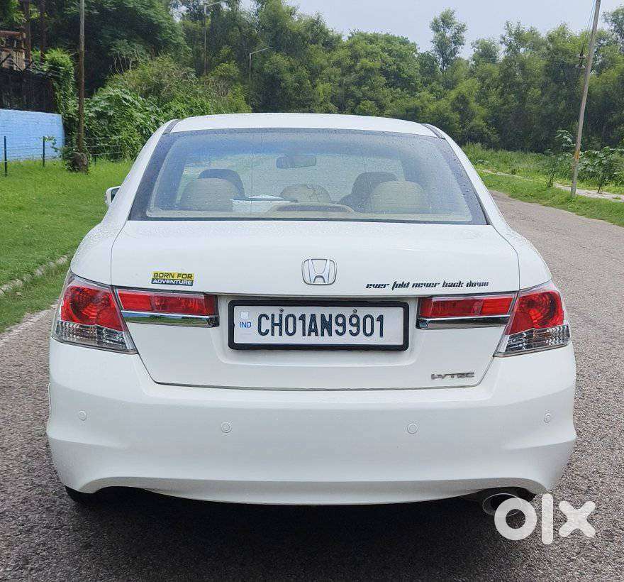 Honda Accord 2.4 Manual, 2012, Petrol