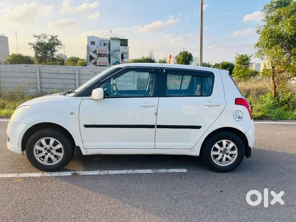 Maruti Suzuki Swift 2010 Petrol 84000 Km Driven