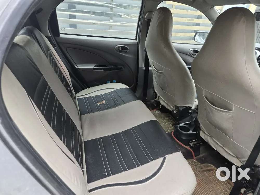 Toyota Etios Liva 2011 1.2 G