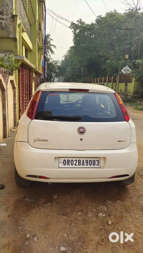 Fiat Grande Punto 2009 Petrol 42000 Km Driven