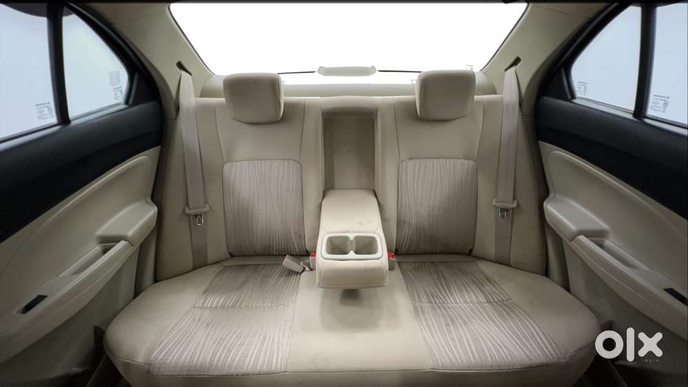 Maruti Suzuki Dzire 1.2 Vxi, 2023, Petrol