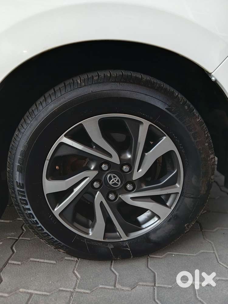 Toyota Innova Crysta 2.4 G Mt, 2022, Diesel