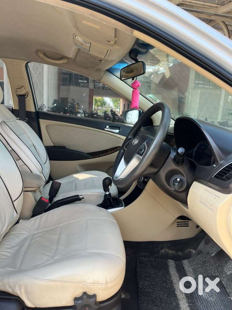 Hyundai Fluidic Verna 1.6 Vtvt Sx, 2011, Petrol