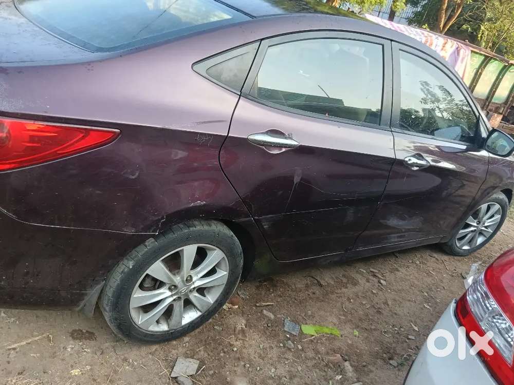 Hyundai Verna 2011