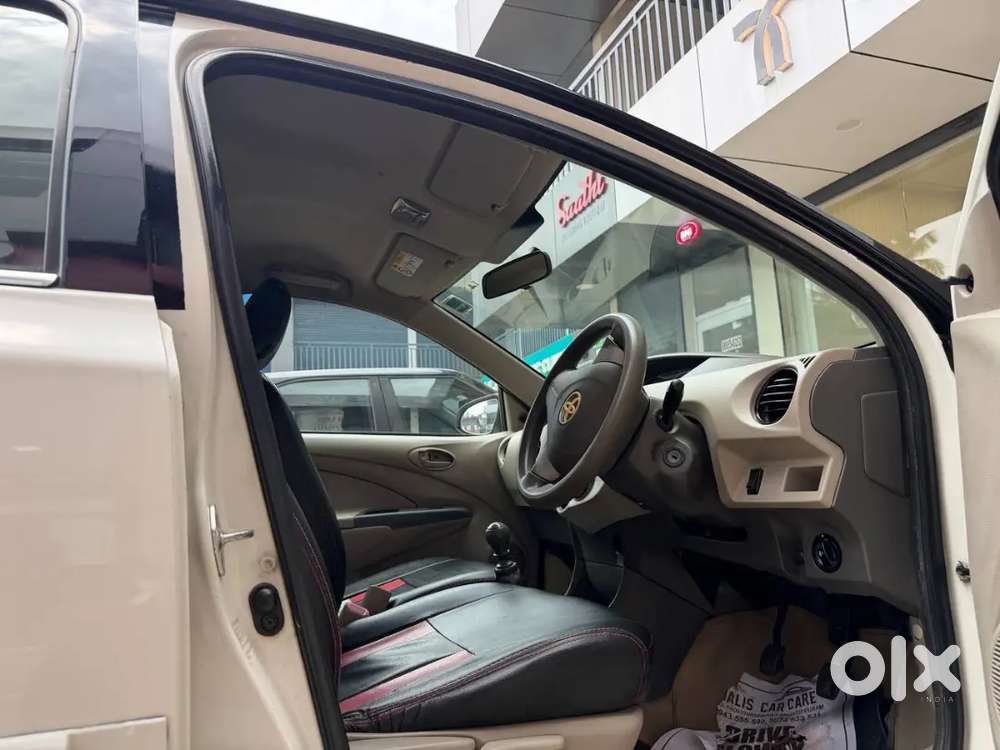Toyota Etios Liva 2016