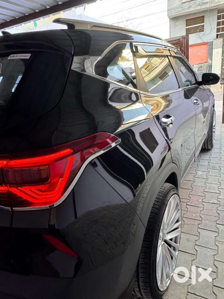 Kia Seltos 2023 Petrol 13600 Km Driven