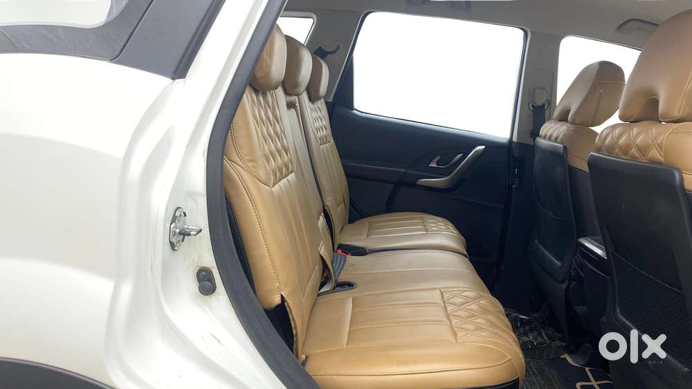 Mahindra Xuv500 W7, 2020, Diesel