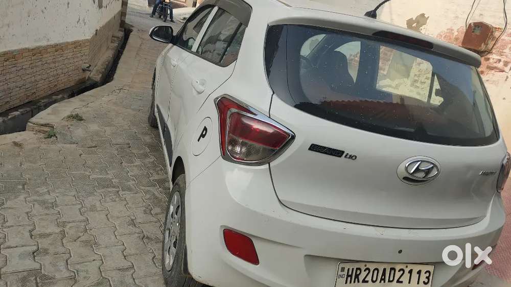 Hyundai Grand I10 2015 Petrol 90000 Km Driven Power Windows