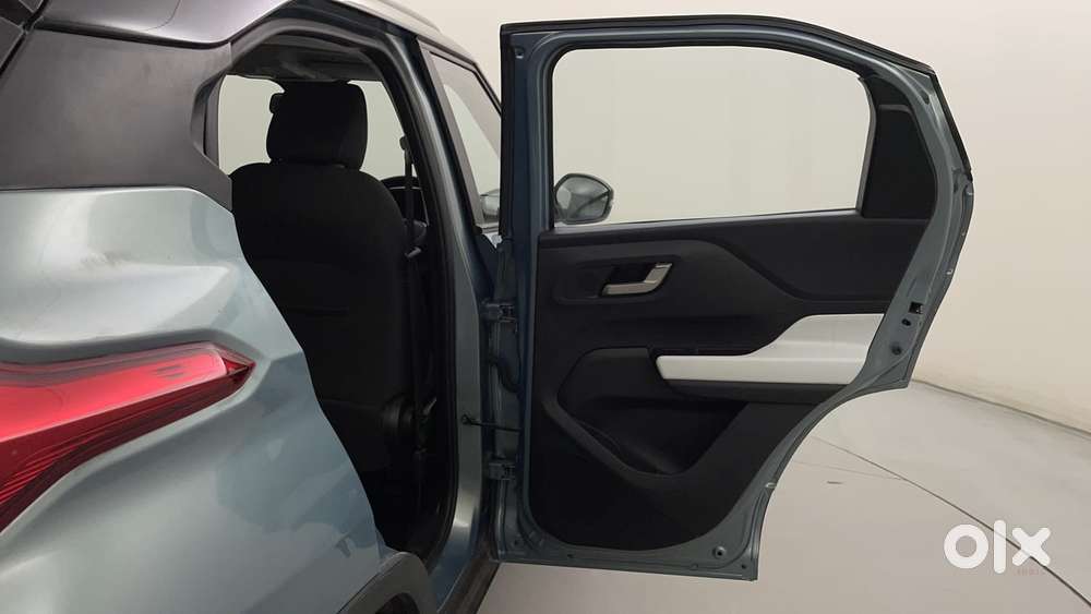 Tata Punch Creative Dual Tone Amt Sunroof, 2023, Petrol