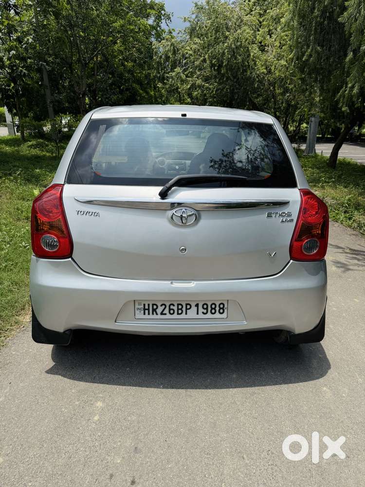 Toyota Etios Liva V Sp*, 2011, Petrol