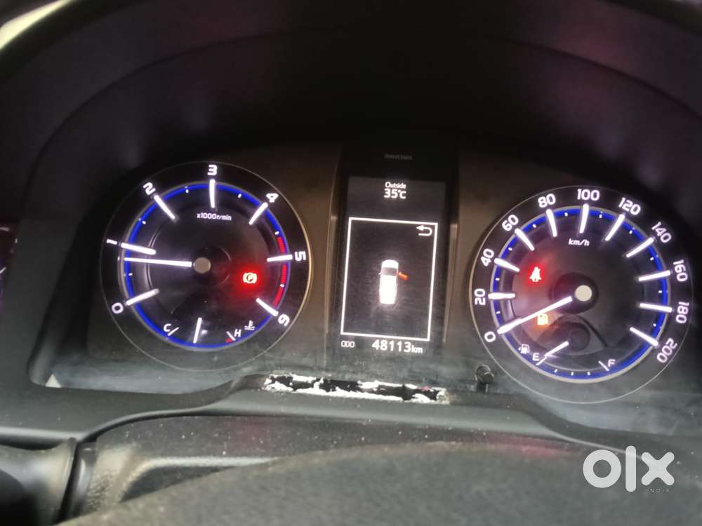 Toyota Innova Crysta 2.4 Vx Mt 8s, 2016, Diesel