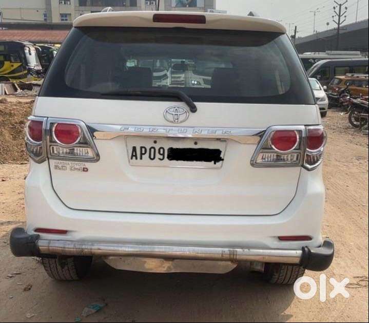 Fortuner 4x2 2012