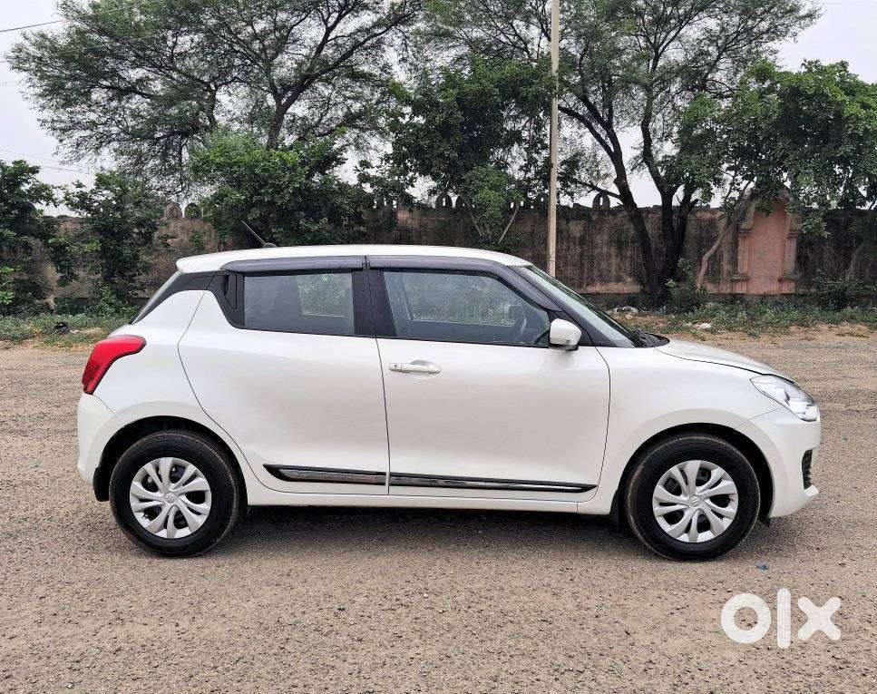 Maruti Suzuki Swift Vxi Optional, 2018, Petrol