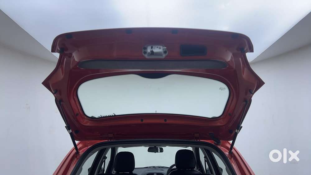 Tata Tiago 1.2 Revotron Xt Option, 2024, Petrol