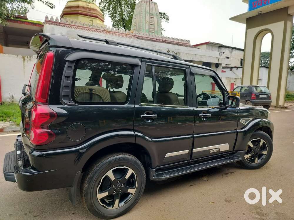 Mahindra Scorpio Classic 2023 Diesel Manual