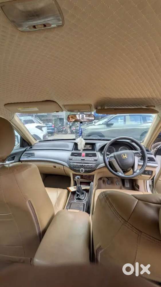 Accord Car Ok Hai Koi Kaam Nahi H Kcar Mein