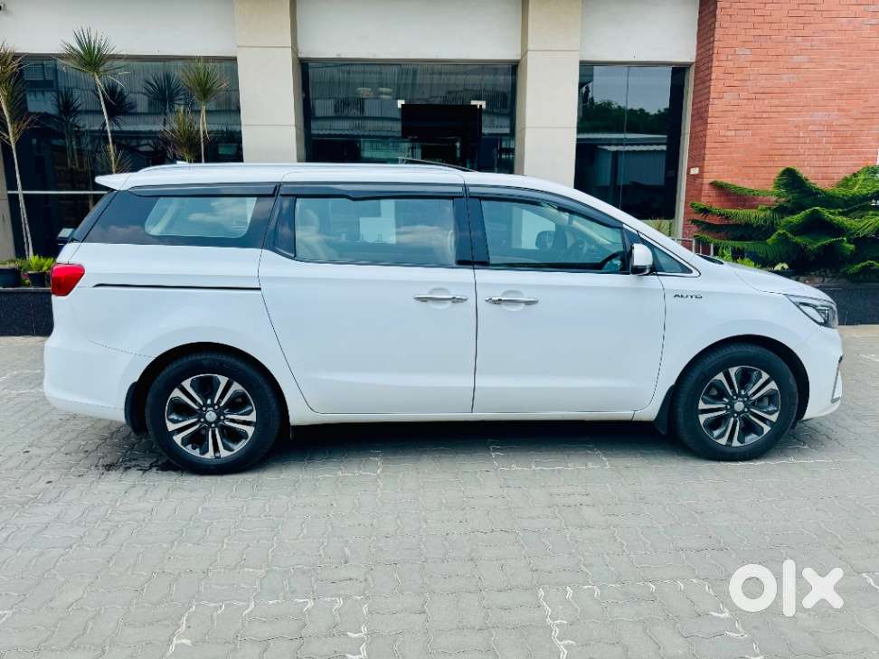 Kia Carnival Prestige, 2021, Diesel