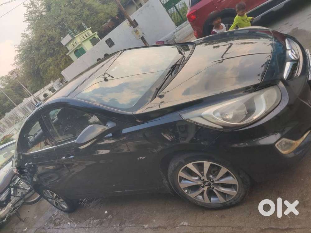 Excellent Condition Verna Petrol 2014