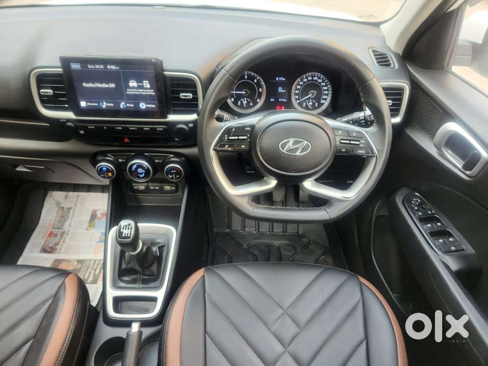 Hyundai Venue Sx (o) Mt 1.5 Diesel, 2022, Diesel