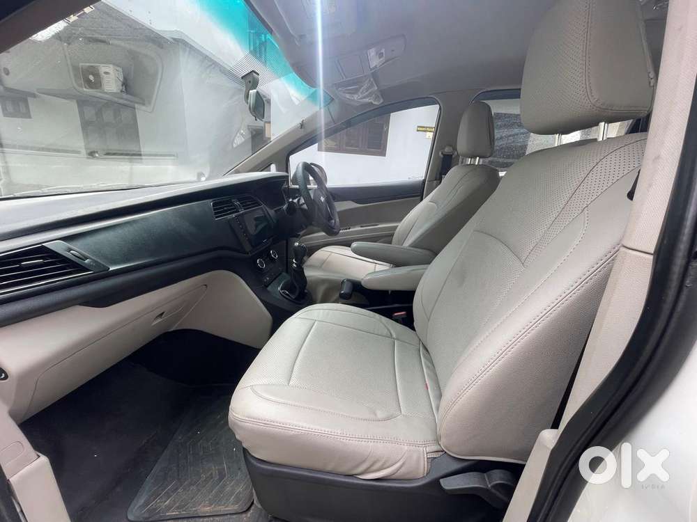 Mahindra Marazzo M2 8str, 2022, Diesel