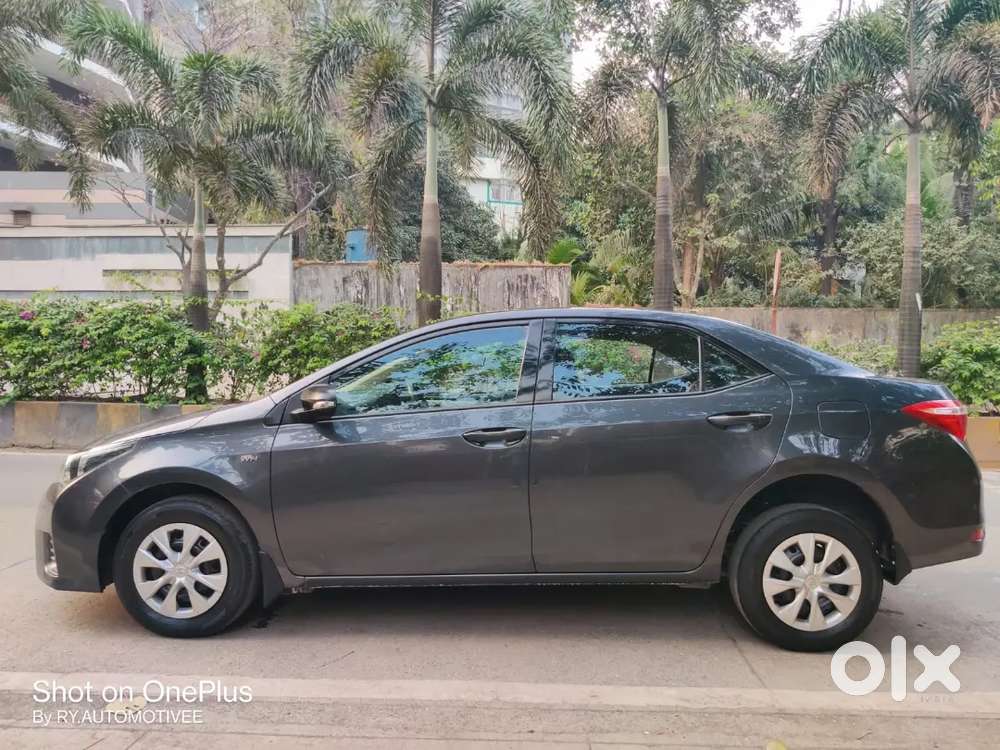 Toyota Corolla Altis 2015