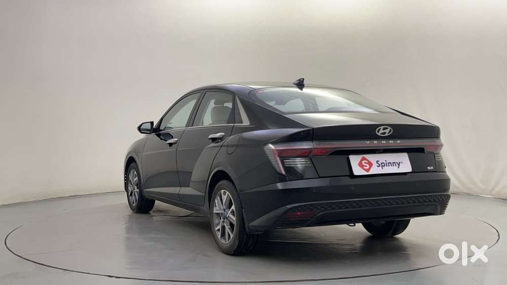 Hyundai Verna 1.5 Sx (o) Vtvt Ivt, 2023, Petrol