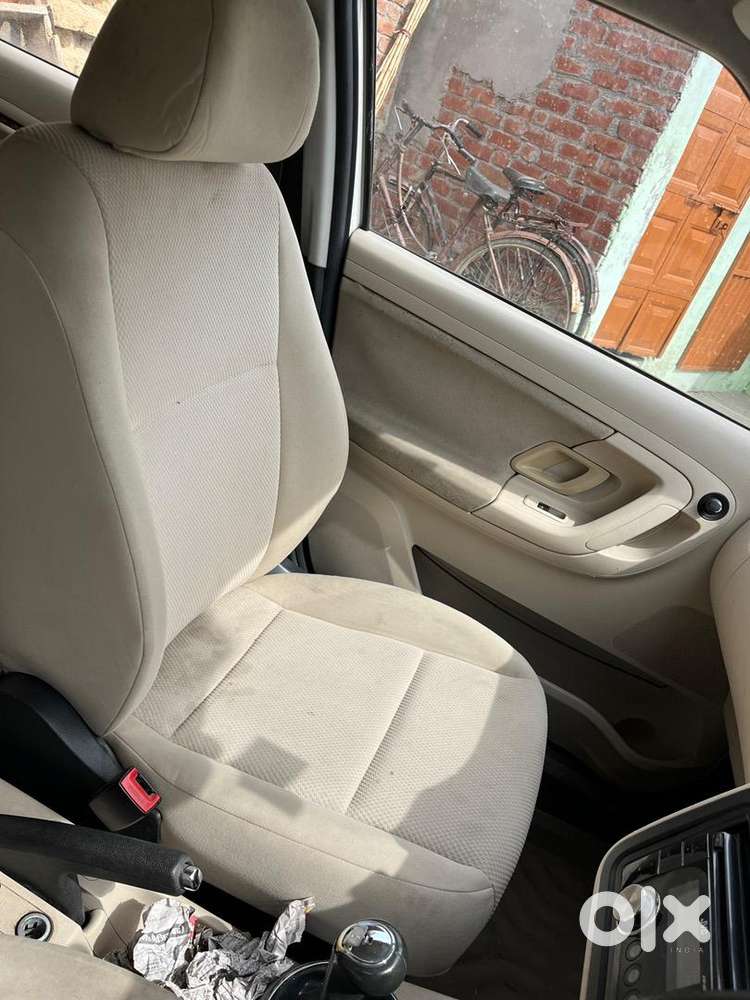 Skoda Fabia 2011 Petrol 75000 Km Driven