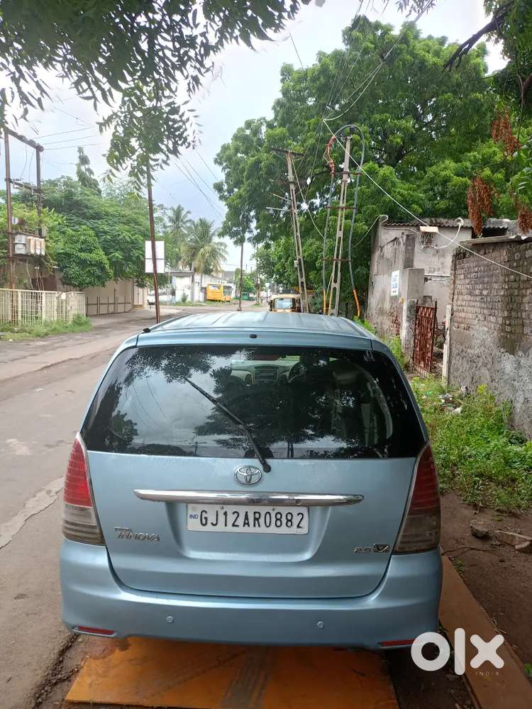 Toyota Innova Hycross 2009