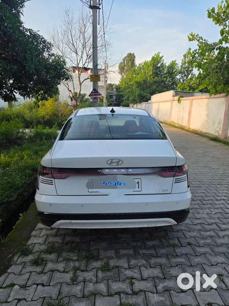Hyundai Verna Petrol 2023