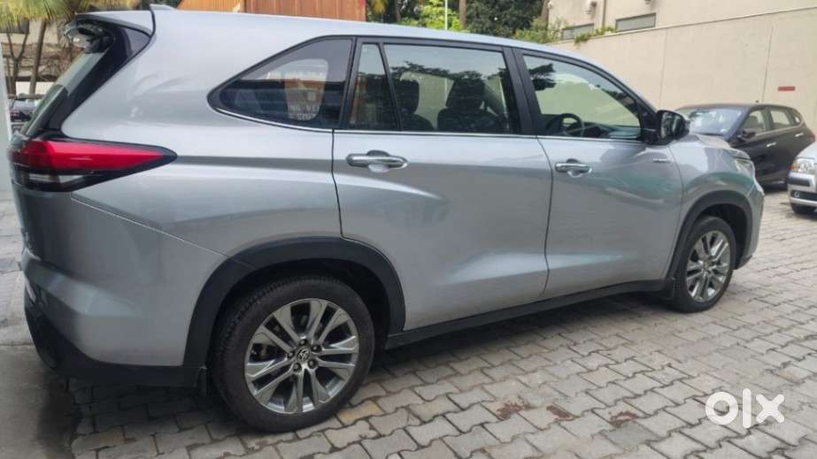 Toyota Innova Hycross Zx(o), 2024, Petrol