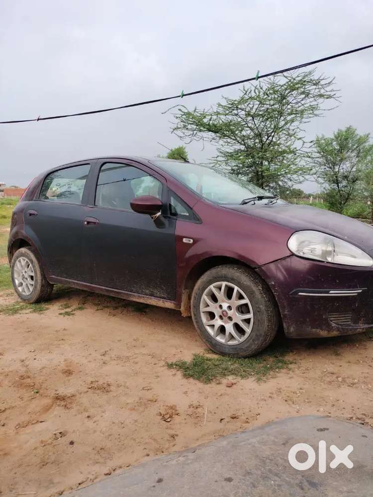 Fiat Punto 2011 Diesel 80000 Km Driven