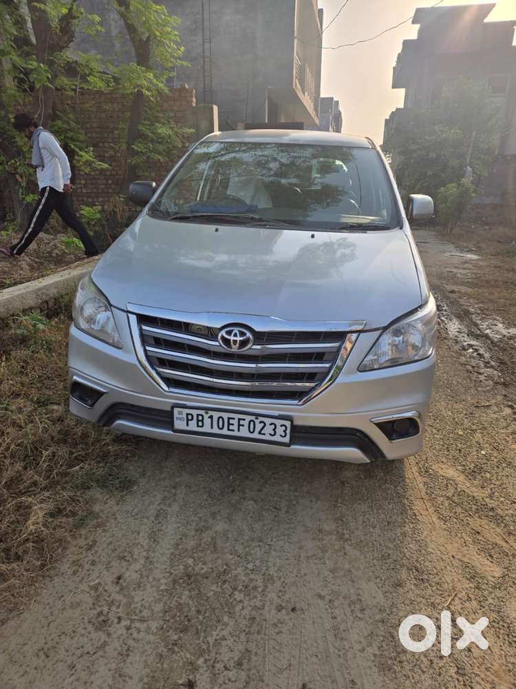 Toyota Innova 2013 Diesel Well Maintained