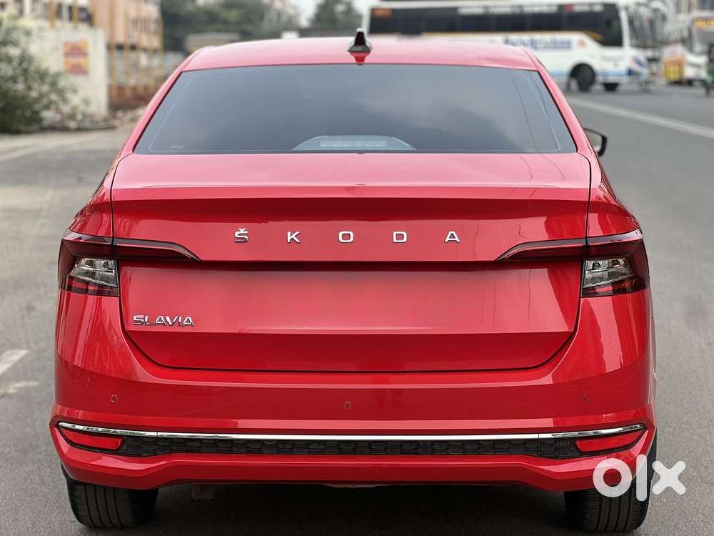 Skoda Slavia Style 1.0l Tsi At, 2022, Petrol