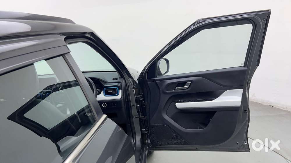 Tata Punch 1.2 Revotron Creative Dual Tone, 2022, Petrol