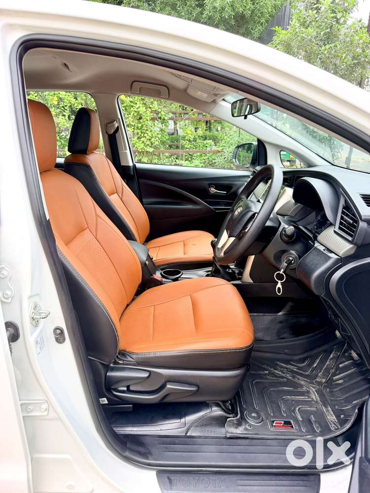 Toyota Innova Crysta 2.4 G Mt 7 Str, 2023, Diesel