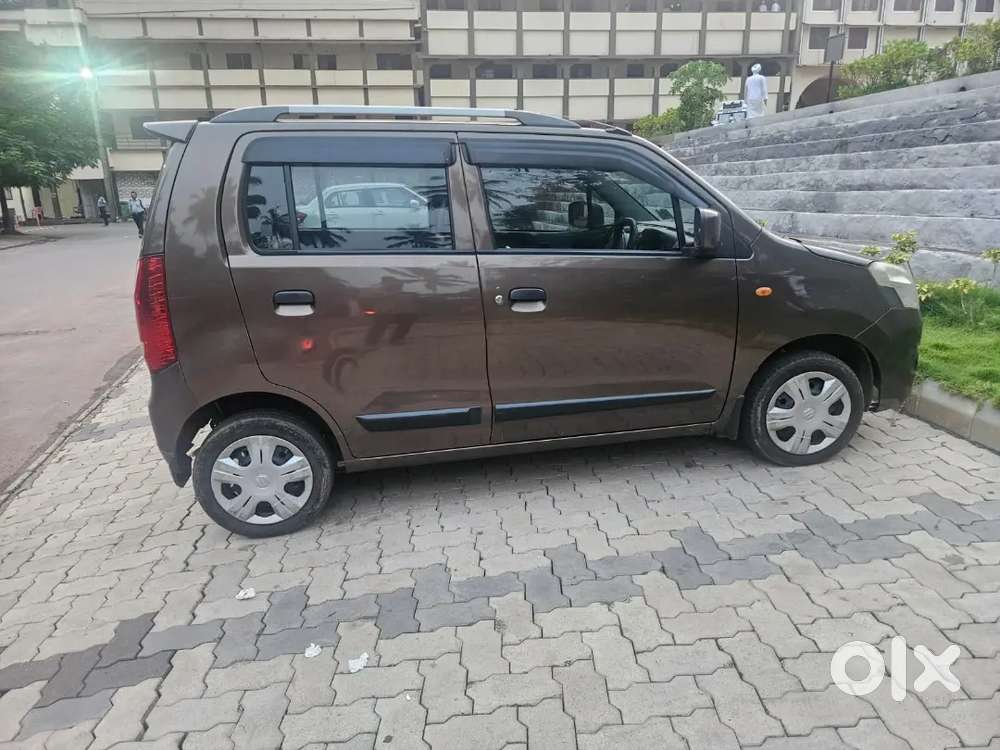 2018 Maruti Suzuki Wagon R Vxi Amt (automatic)  Company Service  Nea