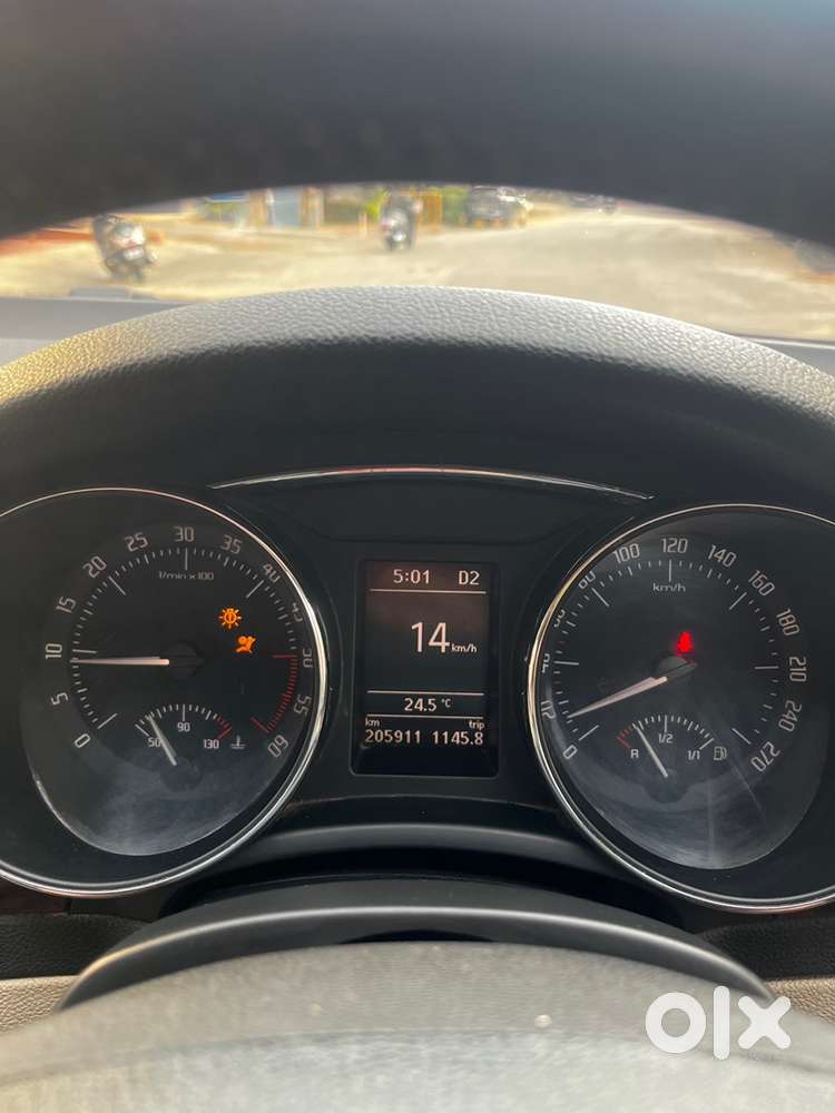 Skoda Superb Elegance 2012