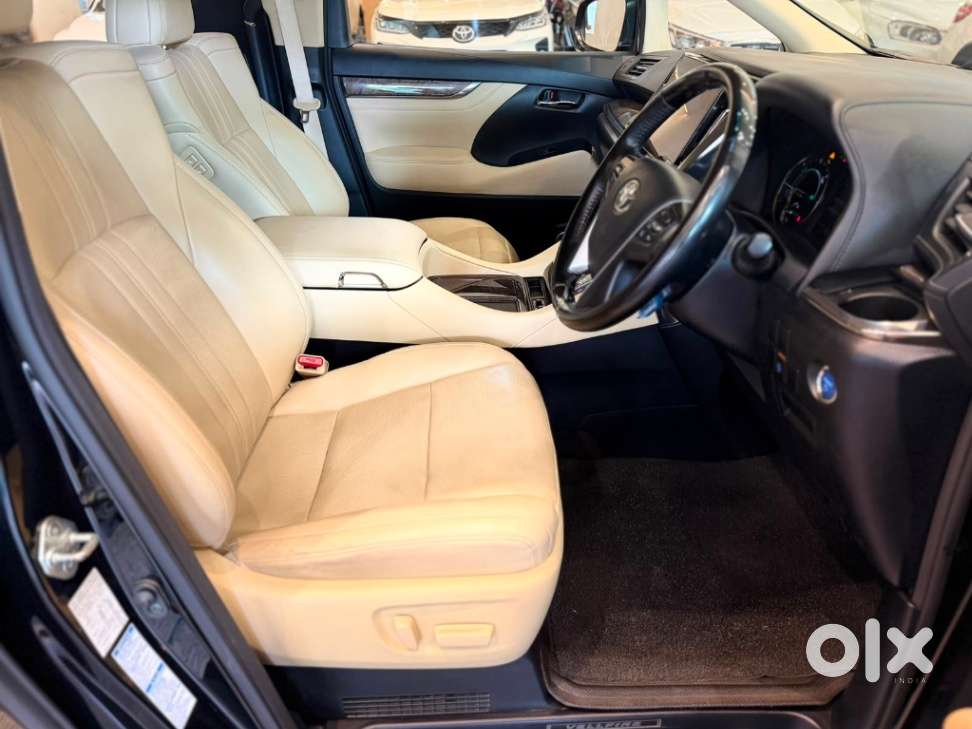 Toyota Vellfire Vip &ndash; Executive Lounge, 2022
