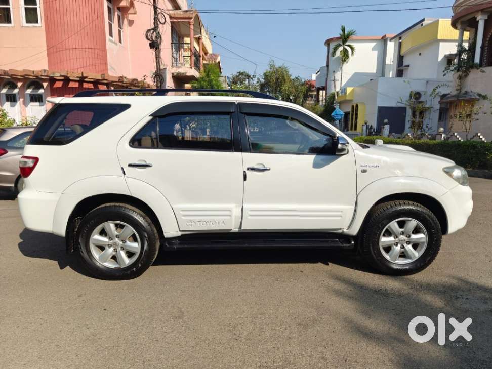Toyota Fortuner 3.0 4x4 Manual, 2012, Diesel