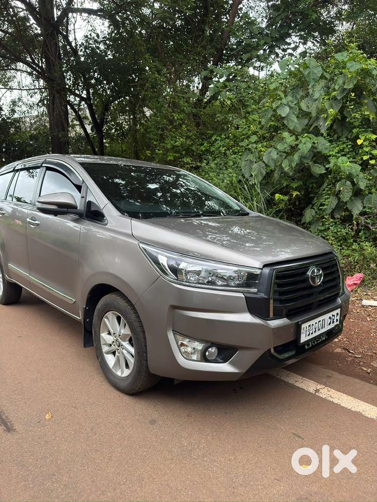 Toyota Innova Crysta 2016
