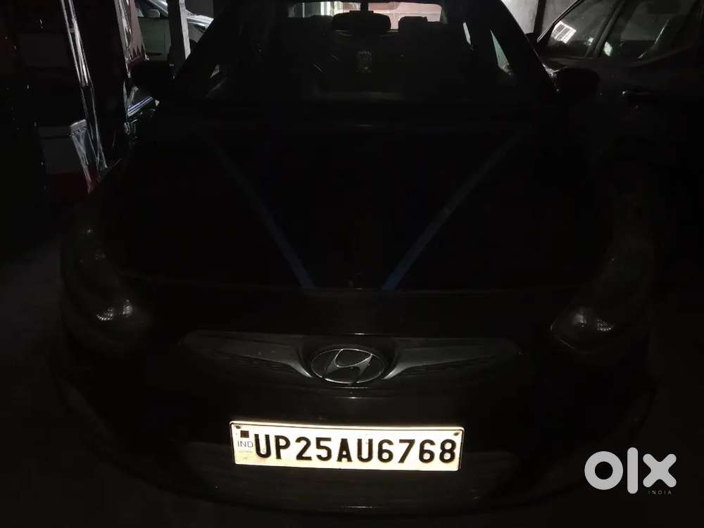 Hyundai Verna Crdi 2012 कार