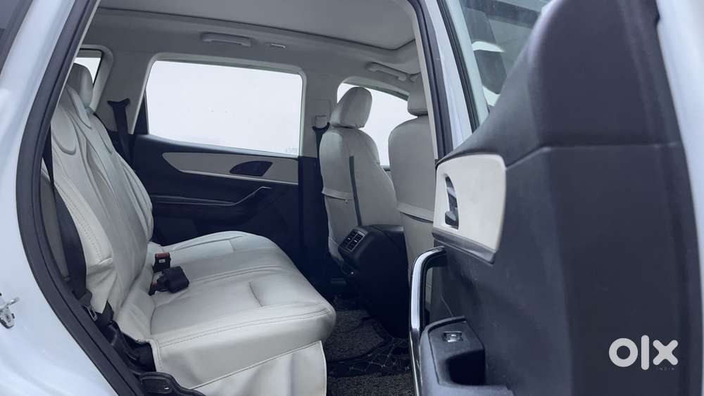 Mahindra Xuv700 2.2 Ax 5 Diesel Mt Str, 2023, Diesel